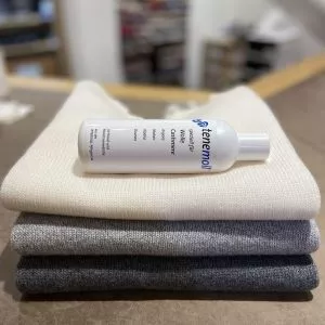 Tenemoll Waschmittel für Cashmere & Wolle – sanfte Reinigung für feine Naturfasern, biologisch abbaubar und ideal für Hand- und Maschinenwäsche.
